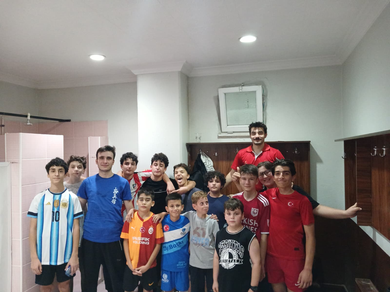 Kocal Osmanlı sporcuları sosyal etkinlikte
